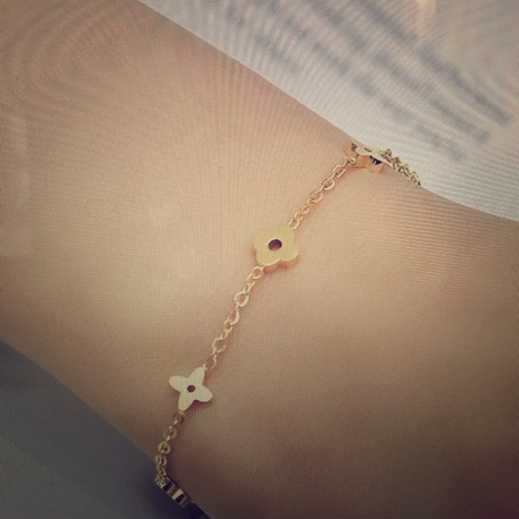 Women’s bracelet - Picture 1 of 3